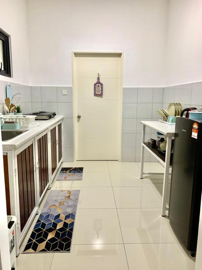 Bunga Homestay Sea View كُوالا تيرينغانو المظهر الخارجي الصورة
