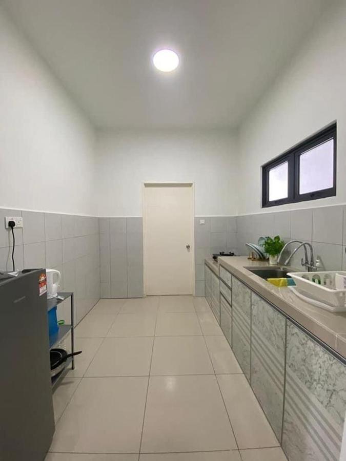 Bunga Homestay Sea View كُوالا تيرينغانو المظهر الخارجي الصورة